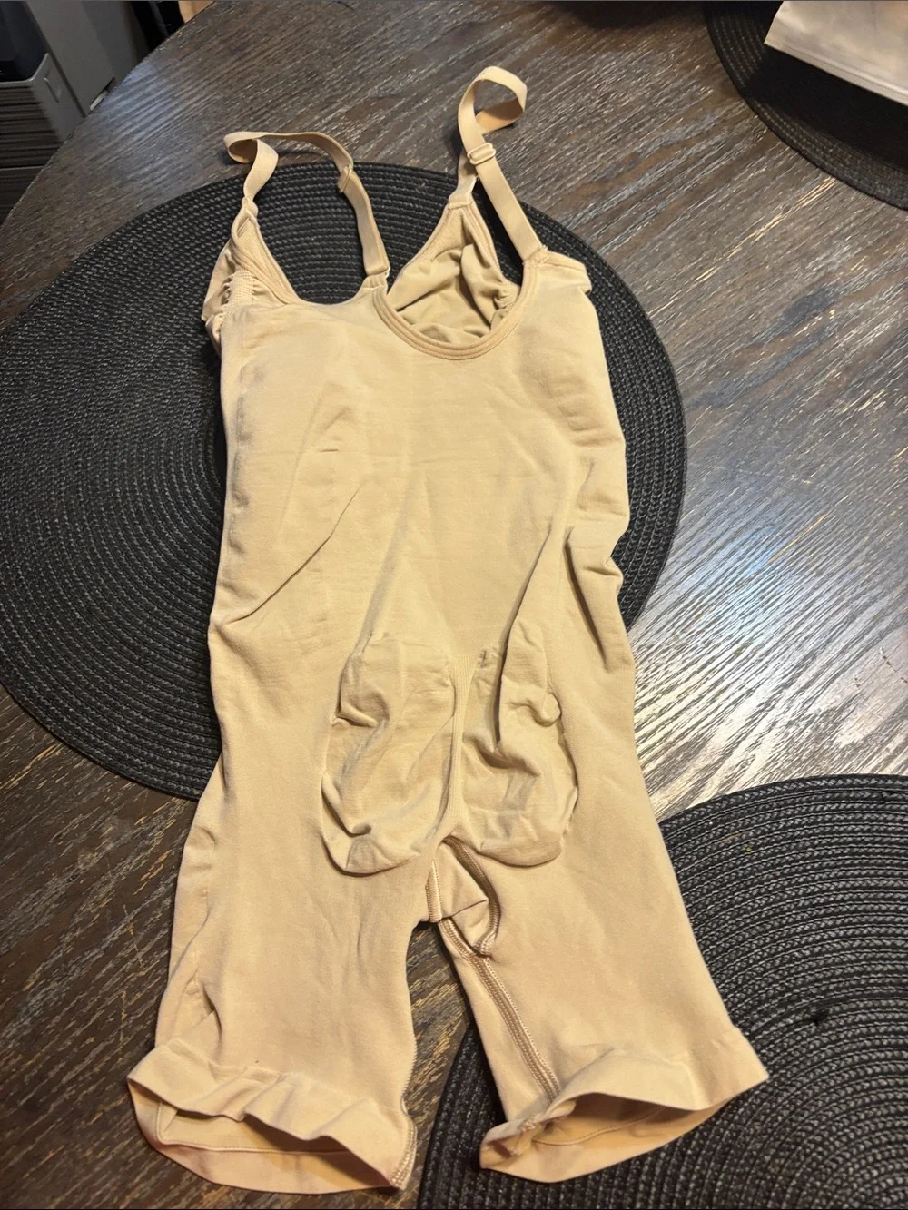 SKIMS seamless Sculpt small mica mid thigh shortie Bodysuit (smokers)